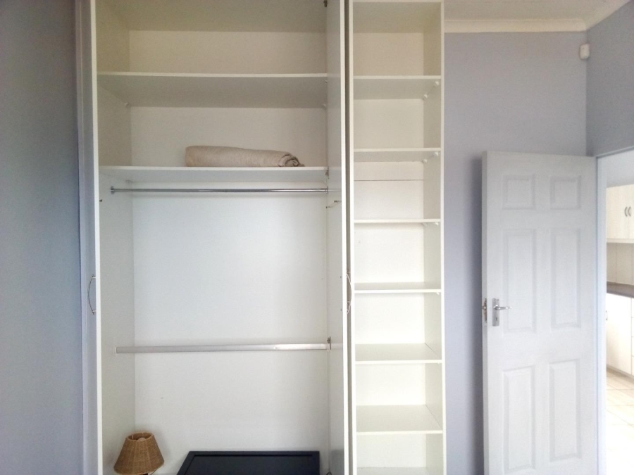 5 Bedroom Property for Sale in Kleinbaai Western Cape